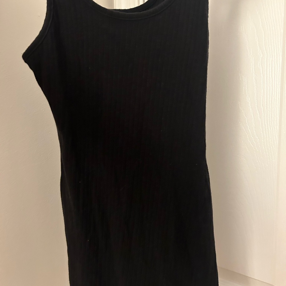 Black Sleeveless Ribbed Dress
